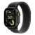Apple Watch Ultra 3 GPS+Cellular, 49mm-es fekete titántok, fekete-hamuszürke terep pánt, M/L